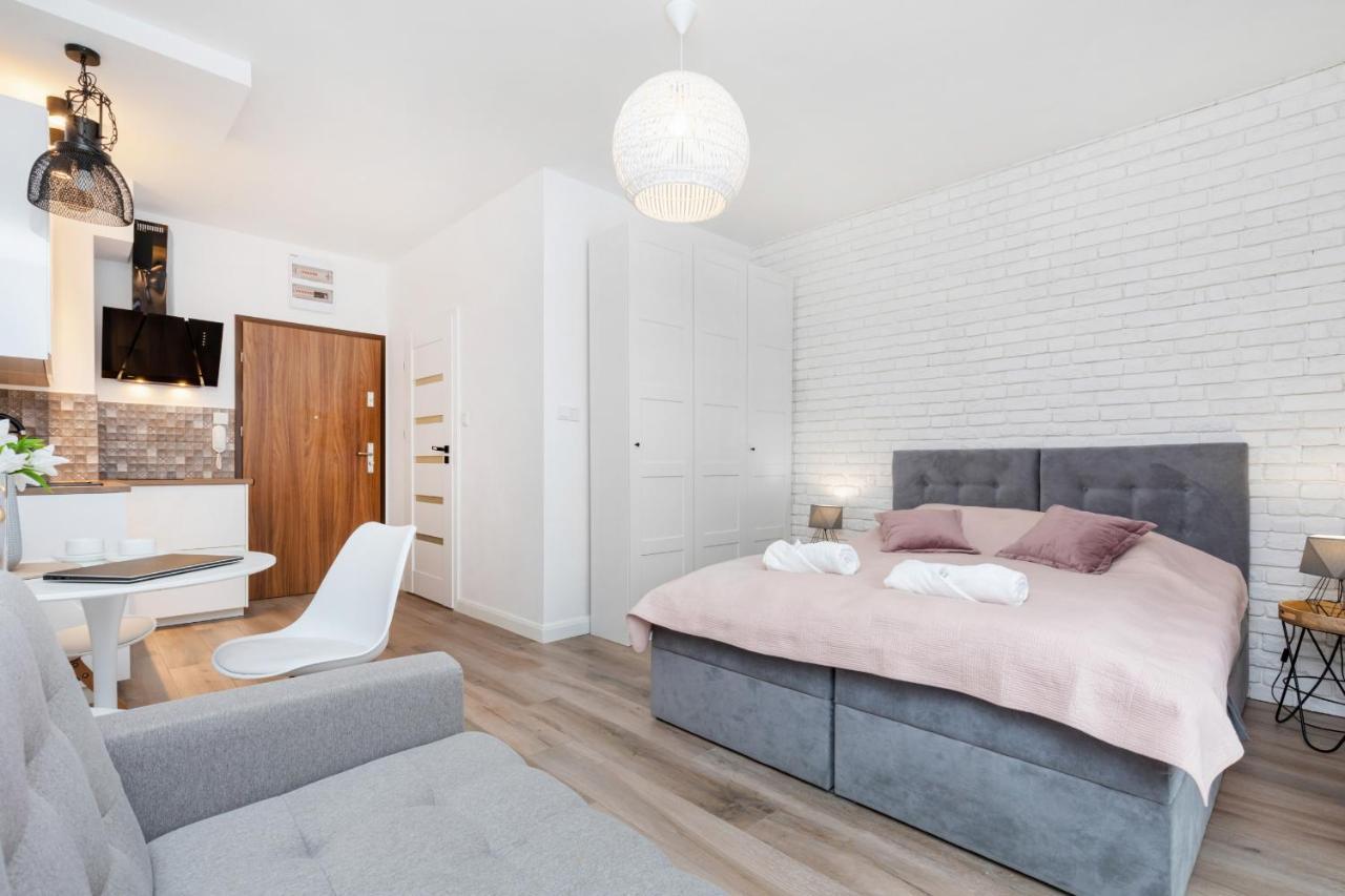 Gold Flamingo Apartament By Noclegi Renters Miedzyzdroje Exterior photo
